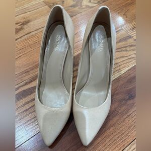 Michael Kors Women's Beige Heels in Size 8